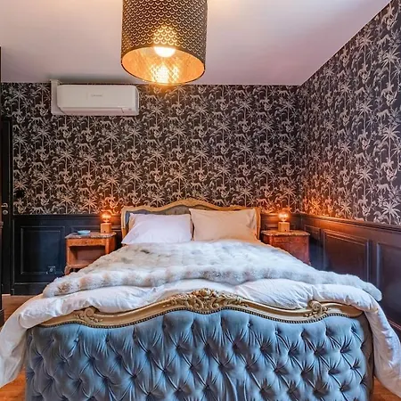 Artistic Family Apartment